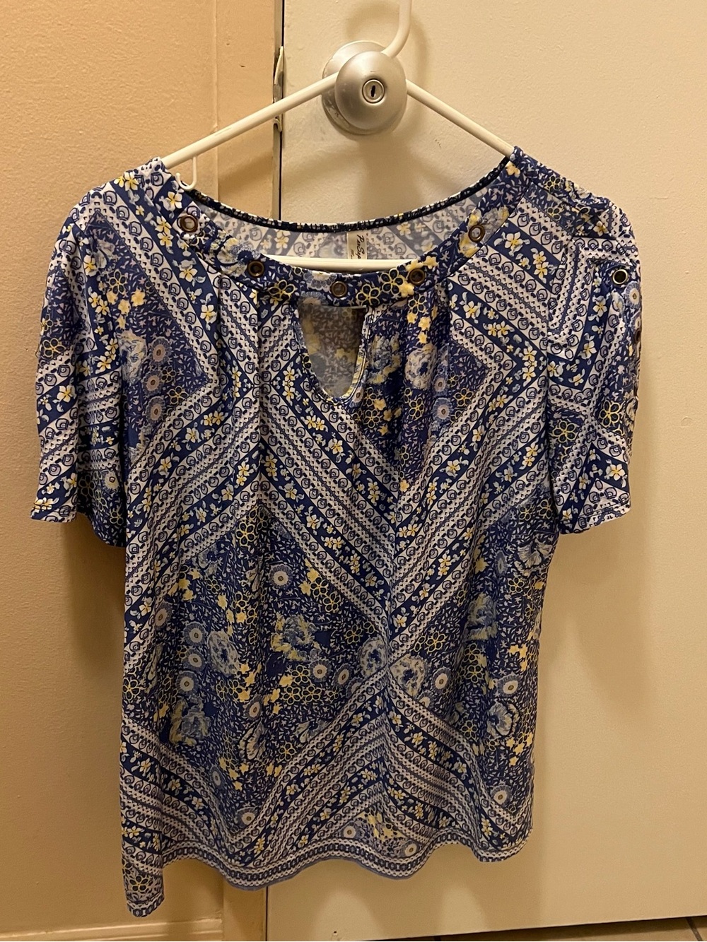 PerSeption Concept Navy & White Floral Bandana Print Short Sleeve Top